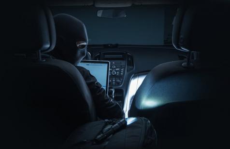 Автомобили, подключенные к интернету-находка для хакеров.