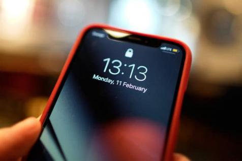 Новый iPhone сможет заряжать новые устройства